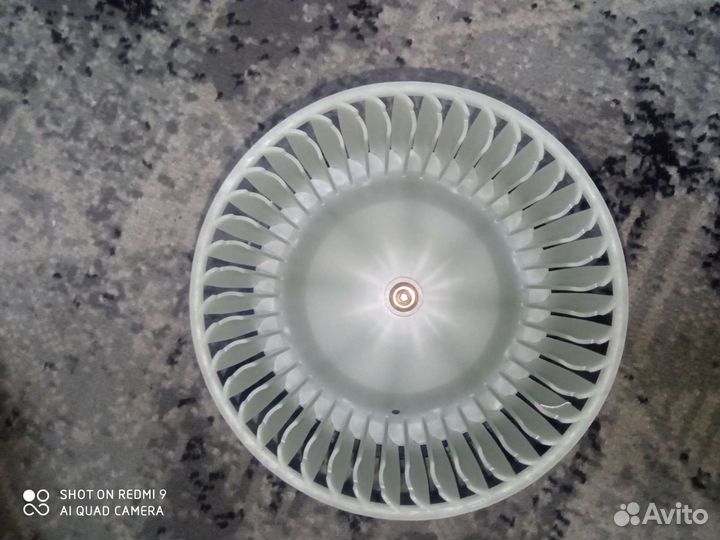 Моторчик печки Nissan Wingroad