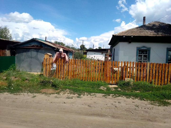 Дом 46 м² на участке 10,1 сот.