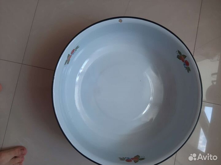 Таз эмалированный