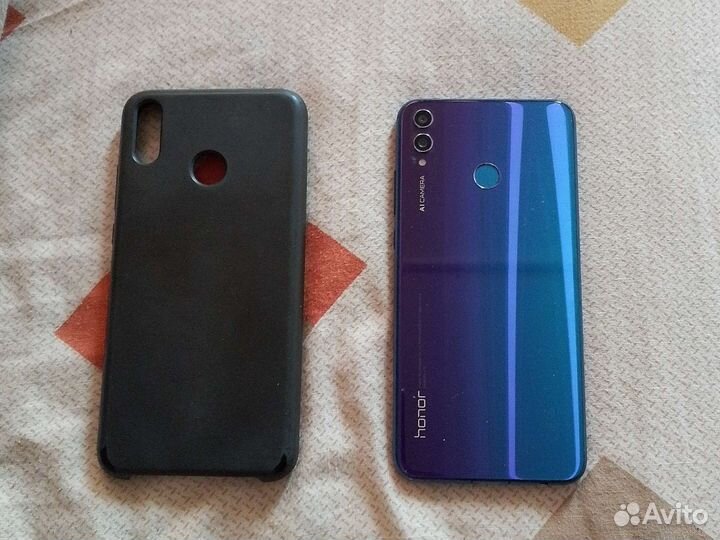 Телефон Honor 8x