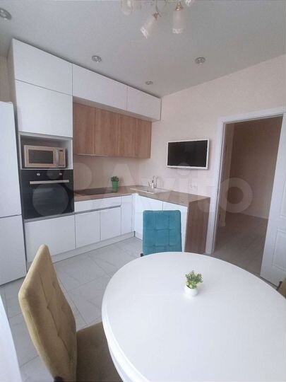 2-к. квартира, 58 м², 10/12 эт.