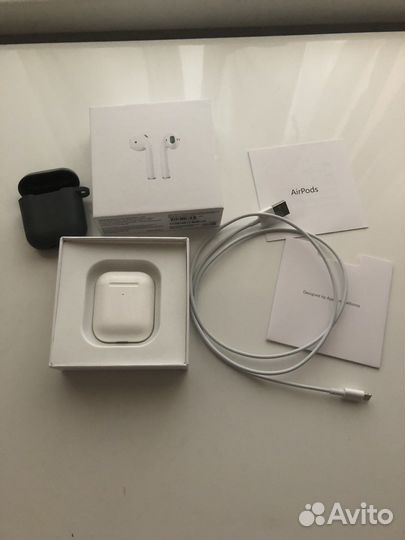 Кейс (оригинал) AirPods 2