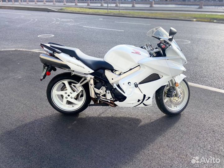 Honda VFR 800, 2006
