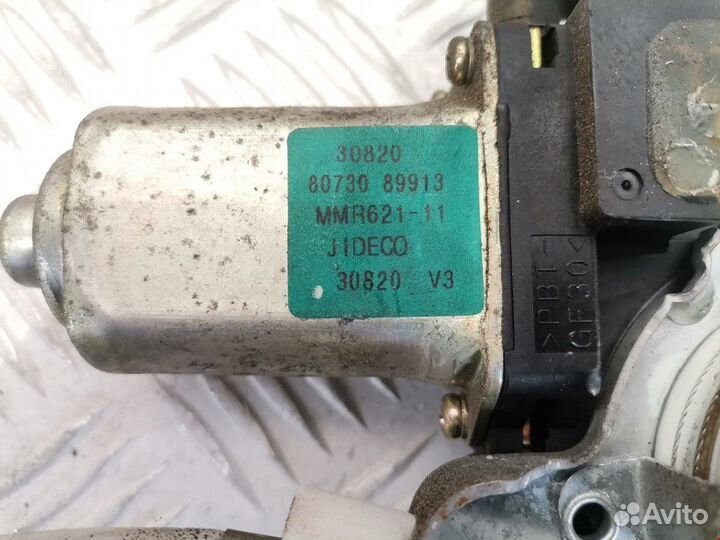 Стеклоподъемник электрический задний правый Nissan