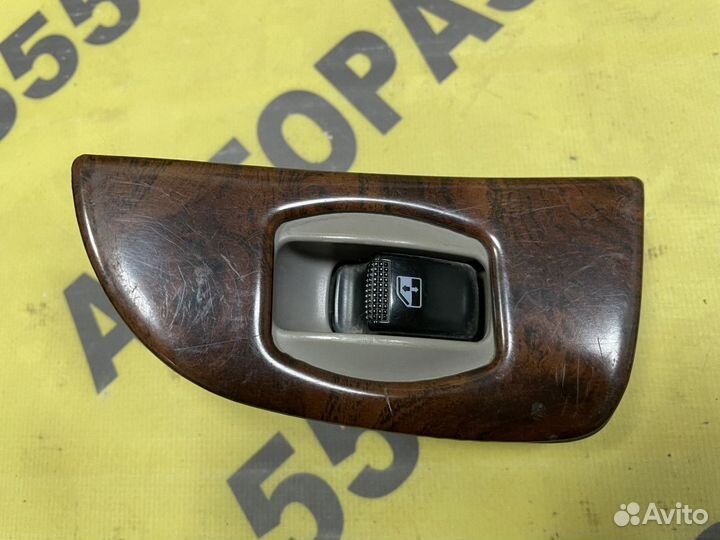 Кнопка стеклоподъемника зп Hyundai Elantra XD