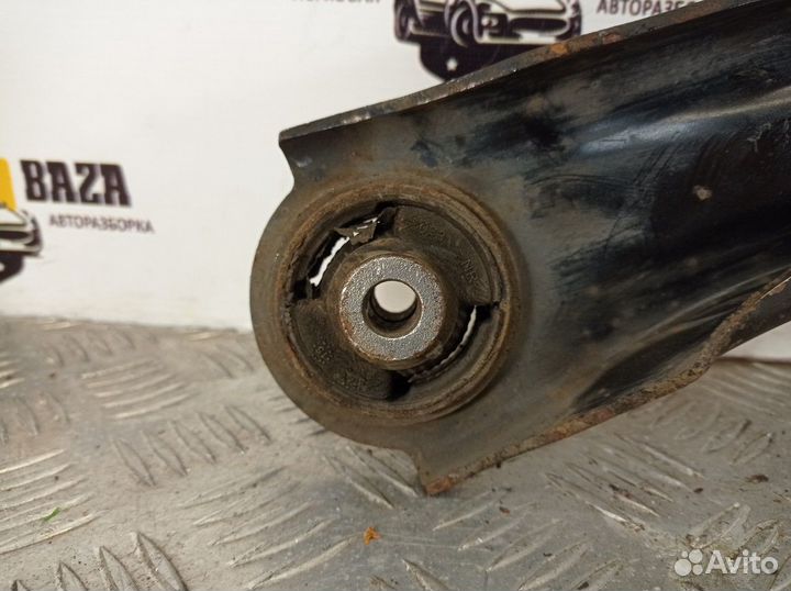 Рычаг передней подвески нижний левый L