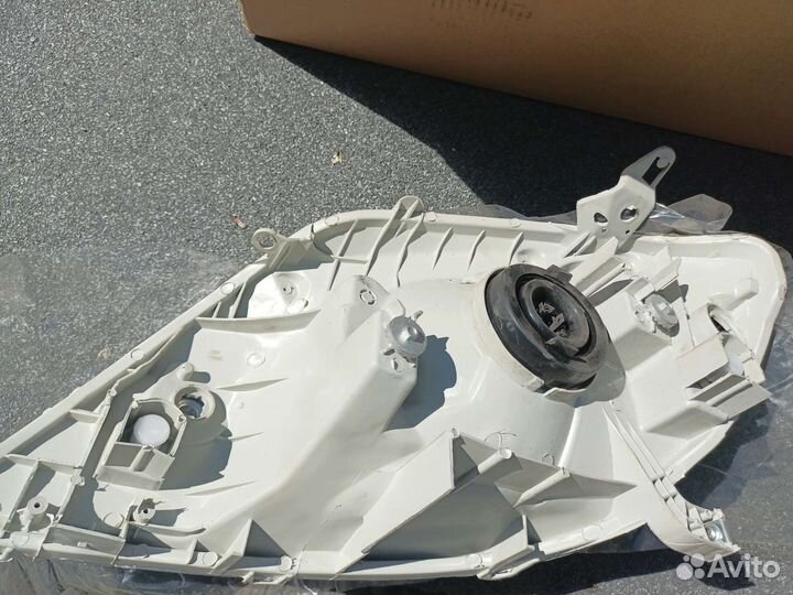 Фары toyota fielder