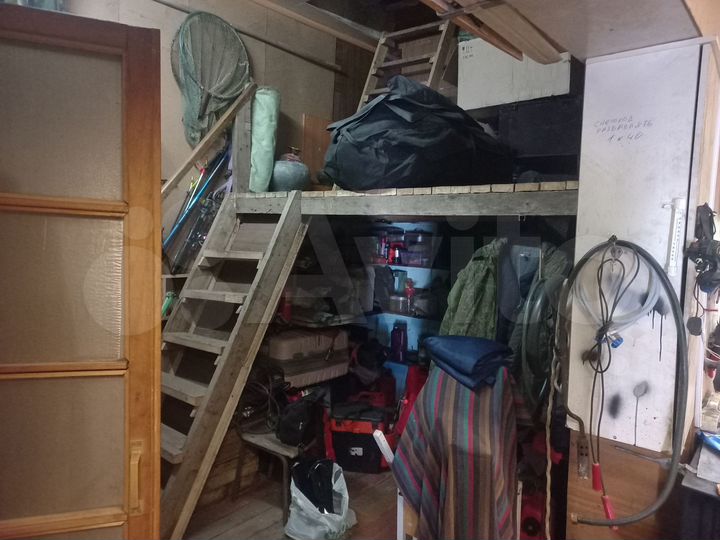 Гараж, > 30 м²