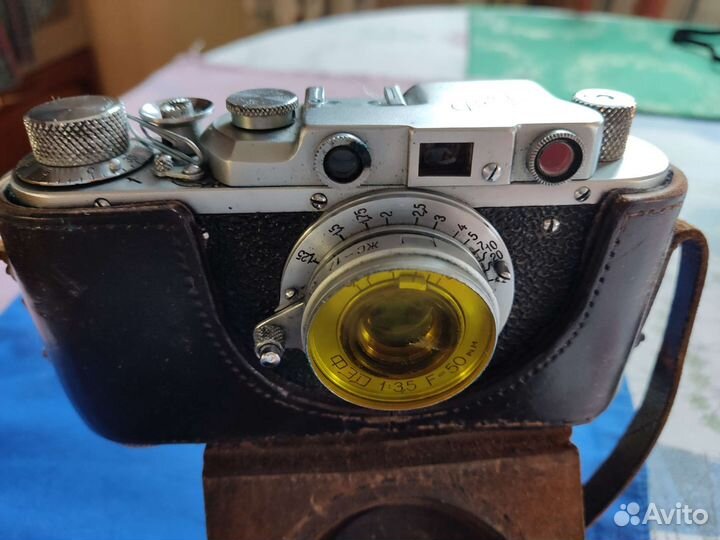 Плёночный фотоаппарат фэд