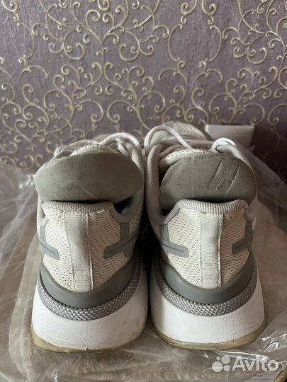 Кроссовки adidas оригинальные