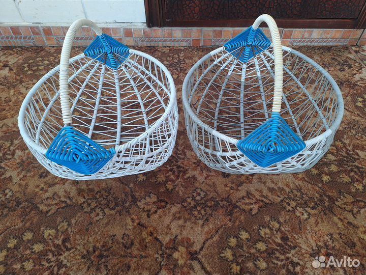 Плетеные корзинки из проволоки