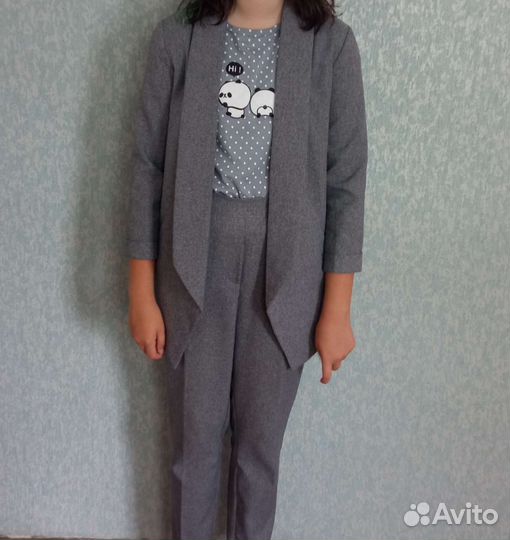 Школьный костюм для девочки 150-160