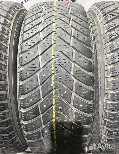 Yokohama Ice Guard IG65 215/60 R16 99S