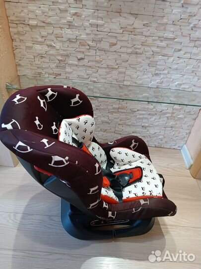 Автокресло 9-18