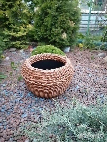 Кашпо из полиротанга