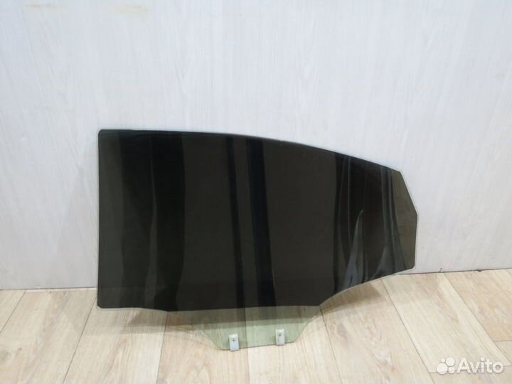 Стекло заднее правое Hyundai Solaris