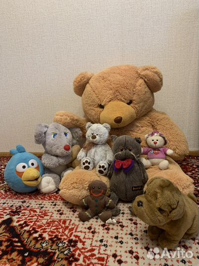 Настольная игра и мягкие игрушки