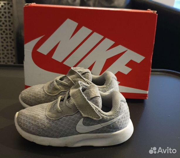 Кроссовки для мальчика nike tanjun 23 размер