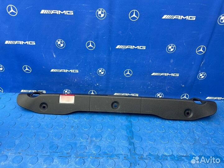 Накладка багажника Mercedes-Benz E350 W207 272.988