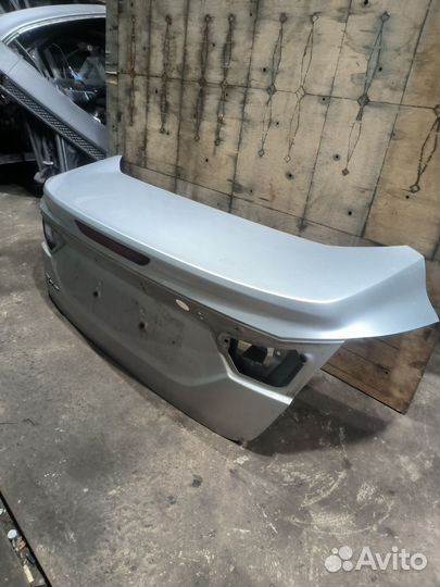 Крышка багажника Ford Focus 3