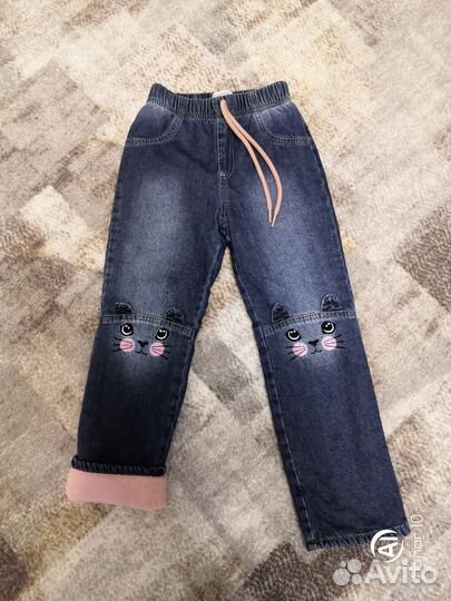 Джинсы на девочку 110
