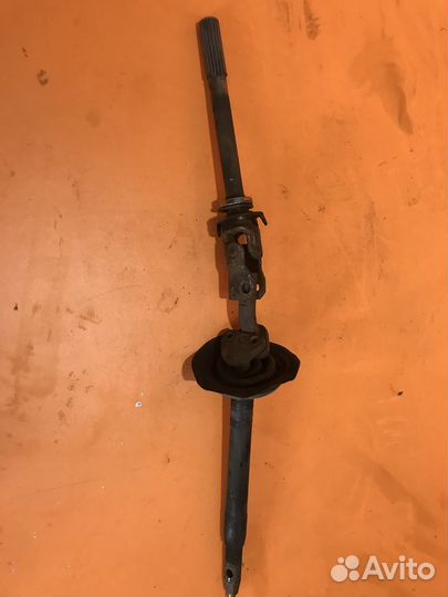 Рулевой кардан на Land Rover Discovery 3