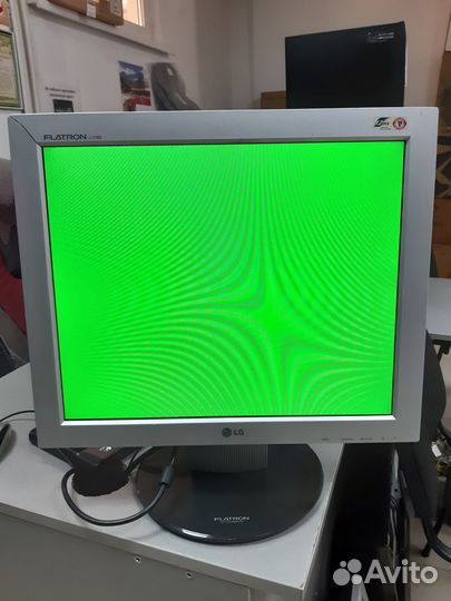 ЖК монитор LG Flatron L1730S под видеонаблюдение