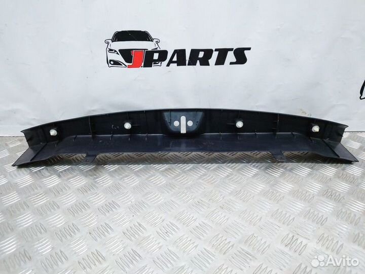 Накладка замка багажника Mitsubishi ASX