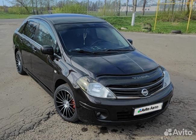 Nissan Tiida 1.6 AT, 2011, 255 000 км