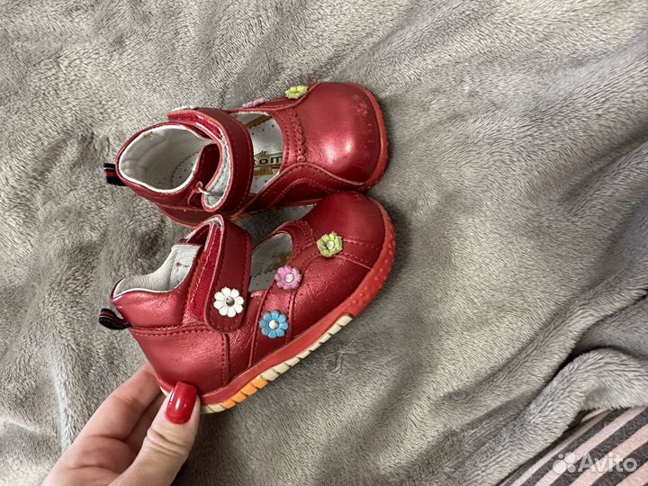 Босоножки для девочки