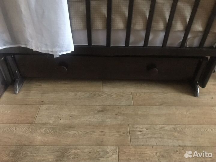 Детская кроватка