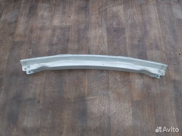 Усилитель заднего бампера audi Q5 2013