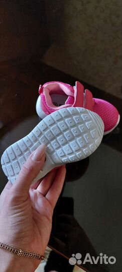 Кроссовки для девочки