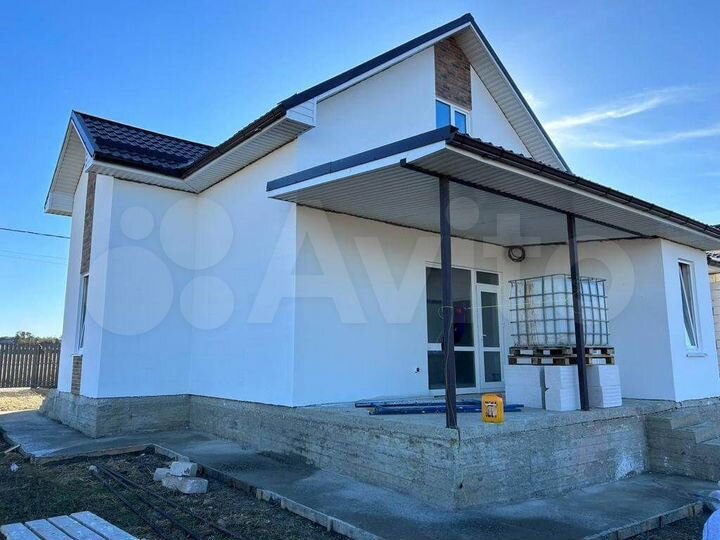 Дом 161 м² на участке 6,3 сот.