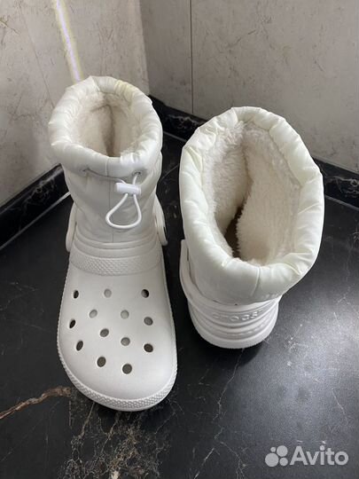 Женсие Crocs