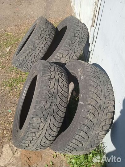 Nokian Tyres Hakkapeliitta 2 215/60 R17