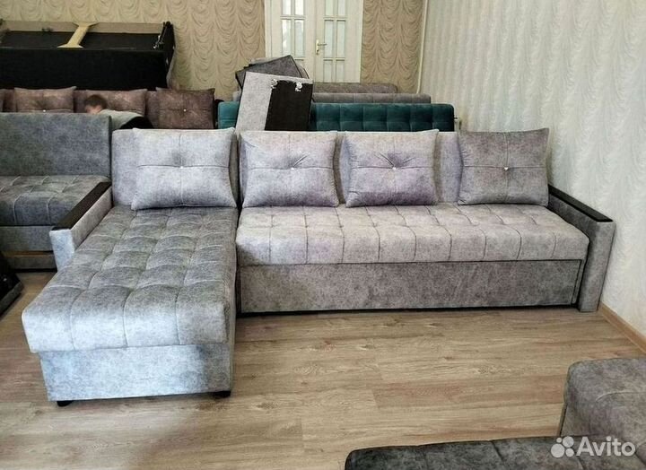 Диван угловой в наличии