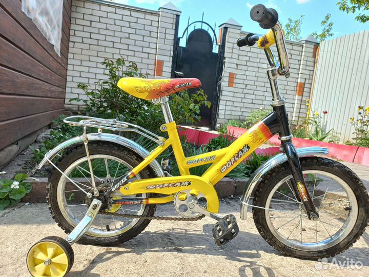 Детский велосипед четырехколесный