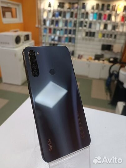 Xiaomi Redmi 8, 3/32 ГБ