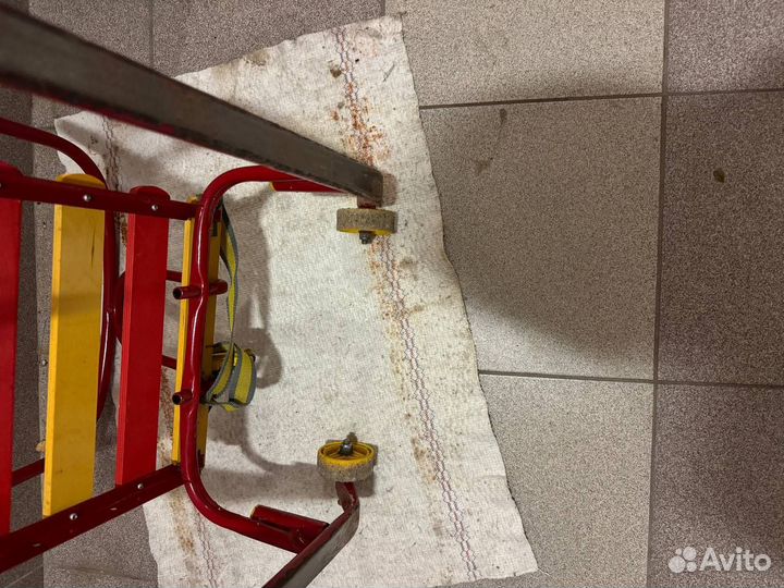 Санки с колесами ника