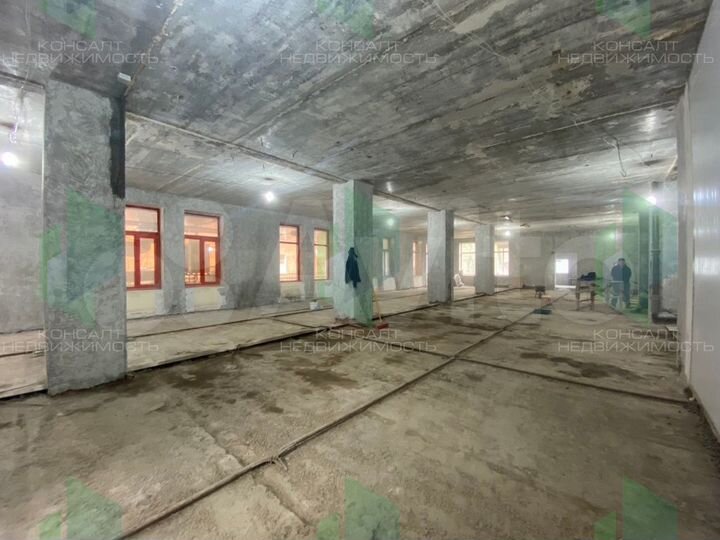 Свободного назначения, 300 м²