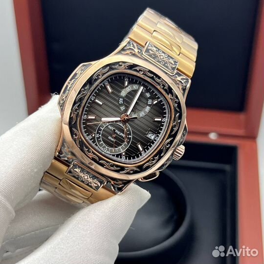 Часы Patek Philippe Nautilus Rose Gold