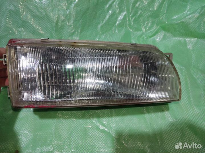 Фара правая Mitsubishi Lancer 7 седан 1.6I 1995