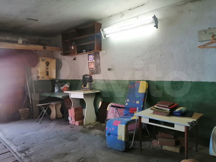 Гараж, > 30 м²