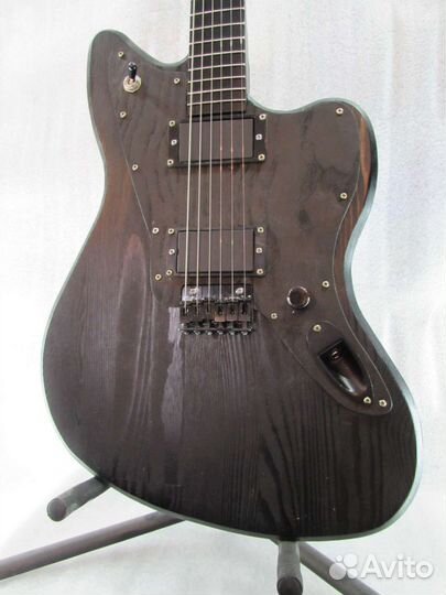 Электрогитара