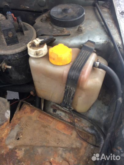 Бачок омывателя ваз 2105-2107-2106-2104-21099-2115