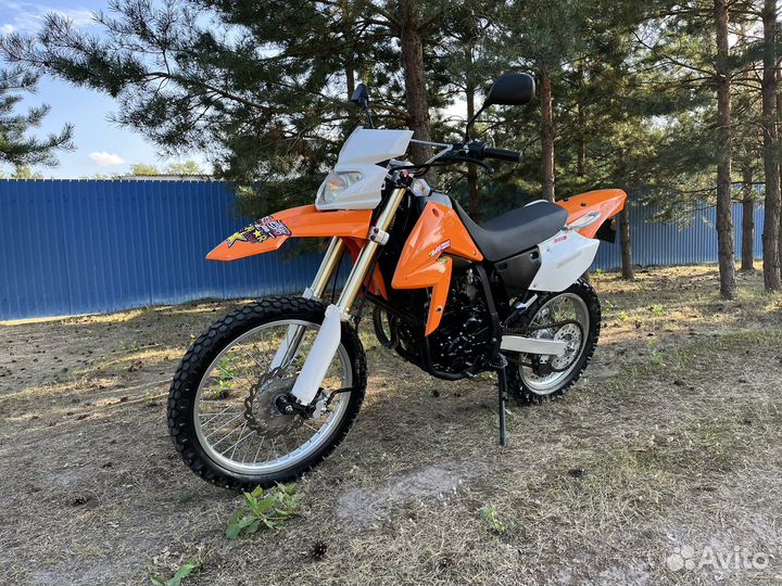 Stels 400 Enduro