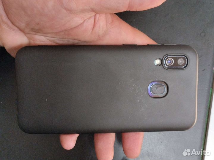 Samsung A40