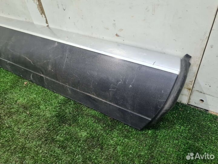 Накладка двери задняя правая Volkswagen Touareg 1