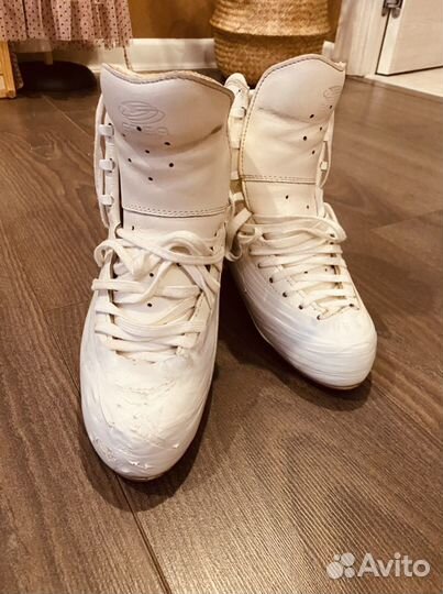 Фигурные ботинки edea chorus